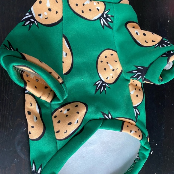 Green pineapple dog sweater - Picture 2 of 2